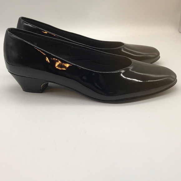 Hush Puppies Soft Style Round Toe Black low heel - Picture 3 of 11